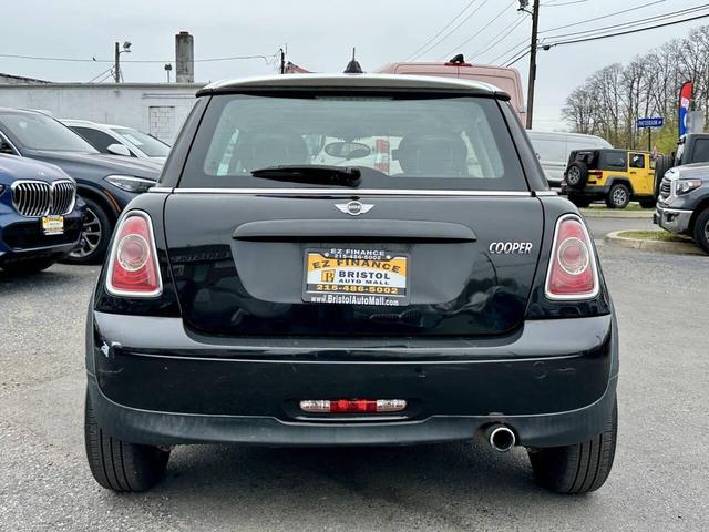 Photo of 2013 Midnight Black Metallic MINI Hardtop