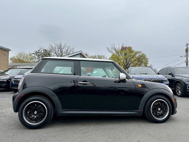 Photo of 2013 Midnight Black Metallic MINI Hardtop