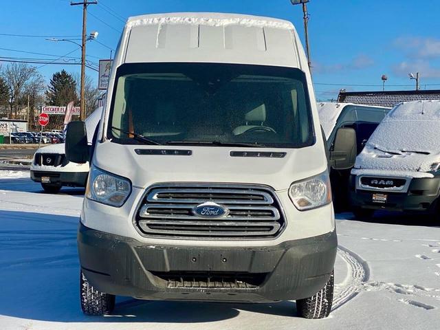 Photo of 2018 Oxford White Ford Transit-350
