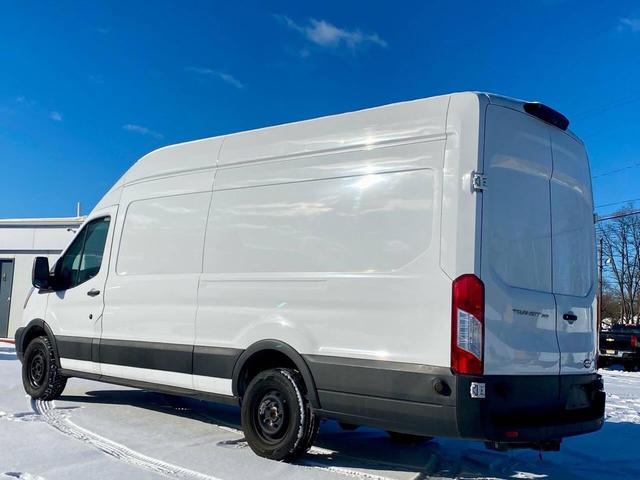 Photo of 2018 Oxford White Ford Transit-350