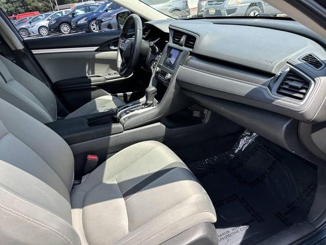 Photo of 2019 Blue Honda Civic
