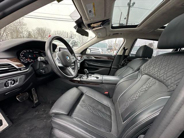 Photo of 2020 Black BMW M760