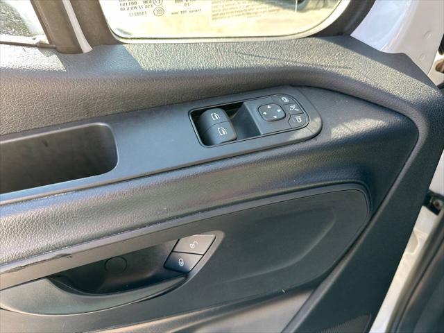 Photo of 2021 White Mercedes-Benz Sprinter 2500