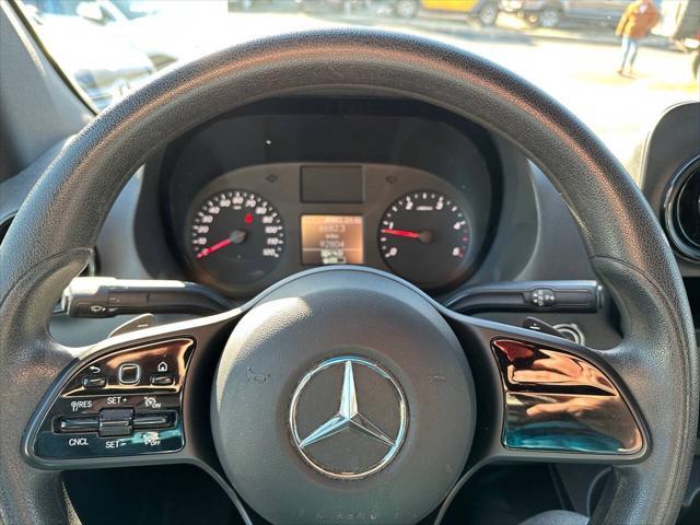Photo of 2021 White Mercedes-Benz Sprinter 2500