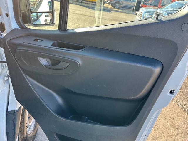 Photo of 2021 White Mercedes-Benz Sprinter 2500