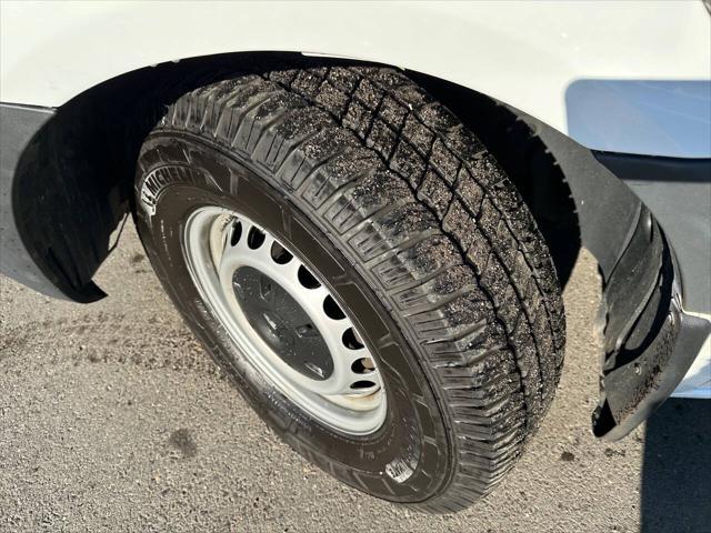 Photo of 2021 White Mercedes-Benz Sprinter 2500