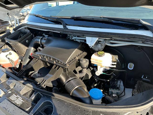 Photo of 2021 White Mercedes-Benz Sprinter 2500