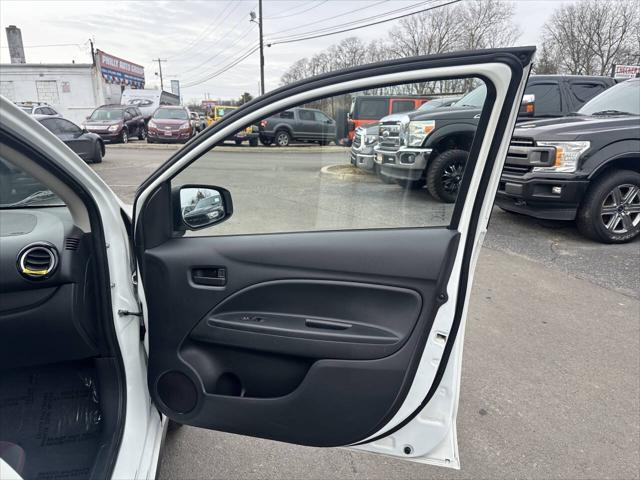 Photo of 2020 Pearl White Mitsubishi Mirage G4