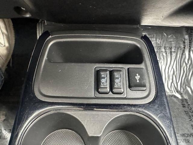 Photo of 2020 Pearl White Mitsubishi Mirage G4