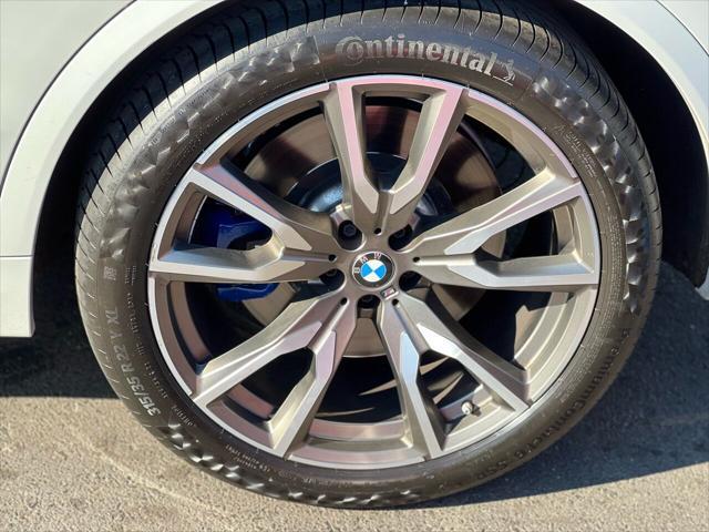 Photo of 2020 White BMW X7