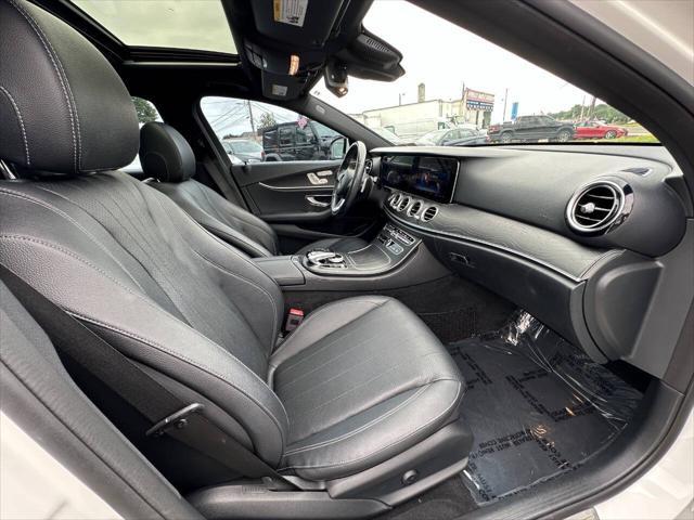 Photo of 2018 White Mercedes-Benz E-Class