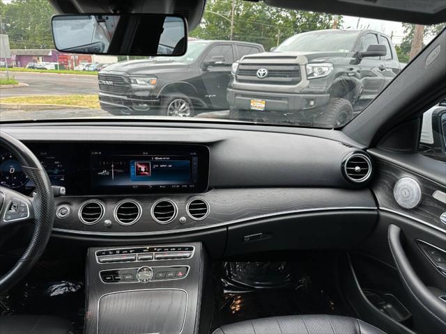 Photo of 2018 White Mercedes-Benz E-Class