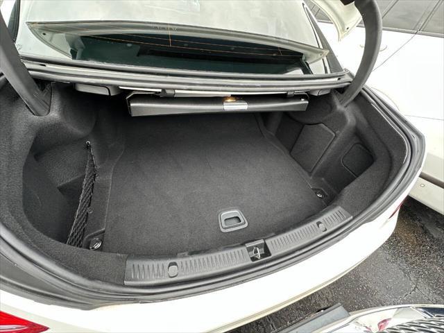 Photo of 2018 White Mercedes-Benz E-Class