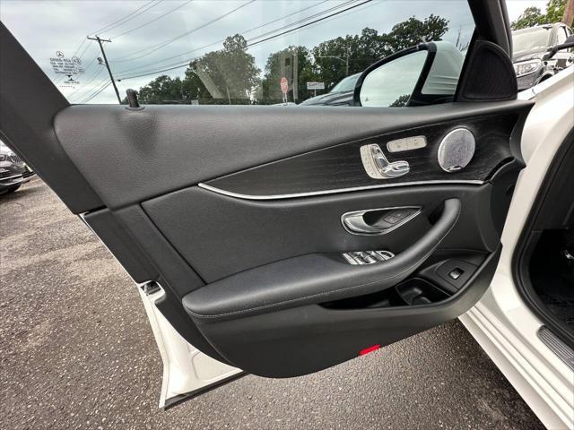 Photo of 2018 White Mercedes-Benz E-Class