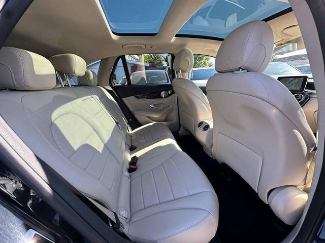 Photo of 2016 Black Mercedes-Benz GLC 300