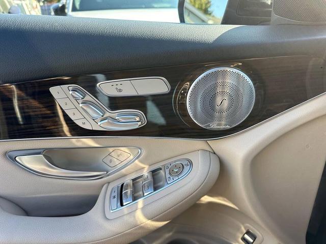 Photo of 2016 Black Mercedes-Benz GLC 300