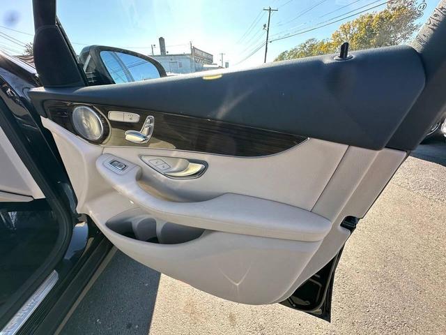 Photo of 2016 Black Mercedes-Benz GLC 300