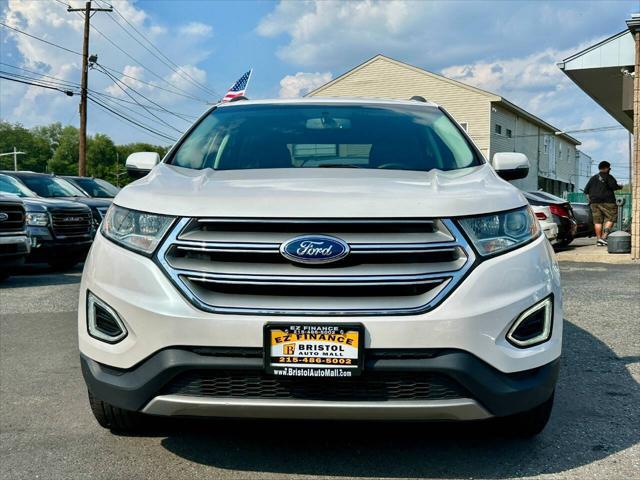 Photo of 2016 Magnetic Metallic Ford Edge