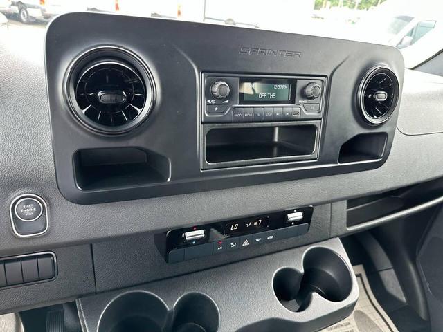 Photo of 2019 White Mercedes-Benz Sprinter 3500XD