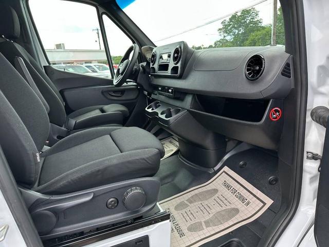 Photo of 2019 White Mercedes-Benz Sprinter 3500XD