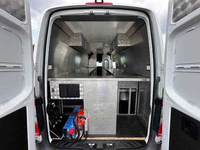 Photo of 2019 White Mercedes-Benz Sprinter 3500XD