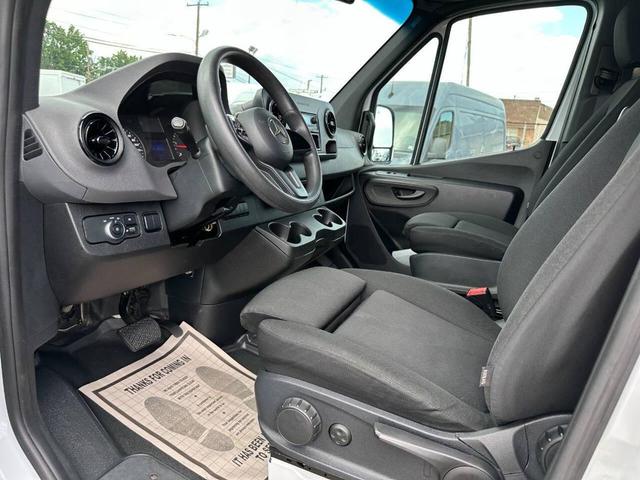 Photo of 2019 White Mercedes-Benz Sprinter 3500XD