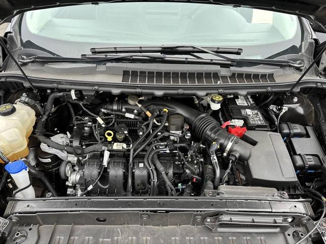 Photo of 2024 Agate Black Metallic Ford Edge