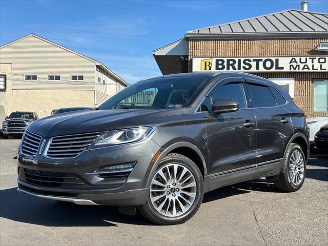 Photo of 2017 Magnetic Gray Metallic Lincoln MKC