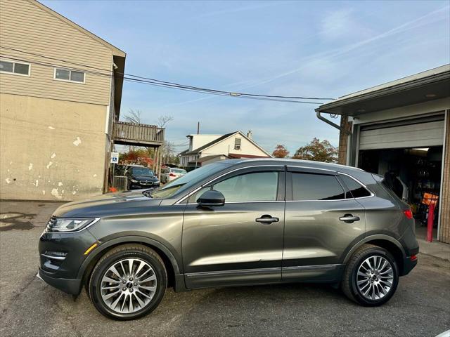 Photo of 2017 Magnetic Gray Metallic Lincoln MKC