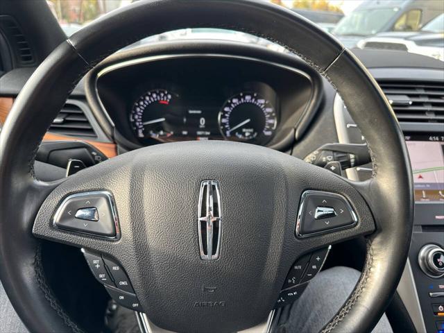 Photo of 2017 Magnetic Gray Metallic Lincoln MKC