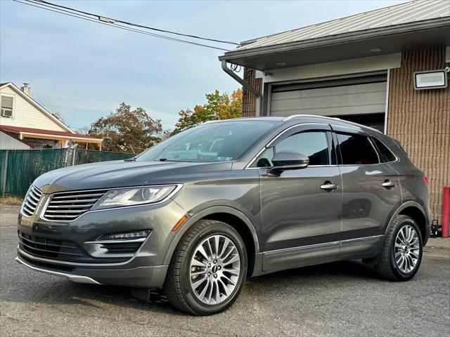 Photo of 2017 Magnetic Gray Metallic Lincoln MKC
