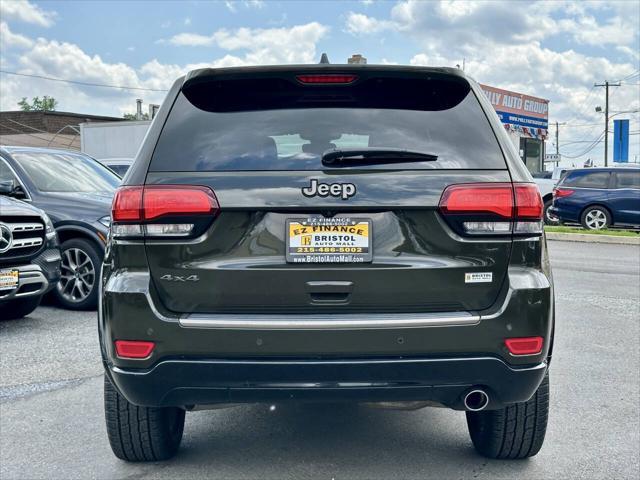 Photo of 2017 Recon Green Clearcoat Jeep Grand Cherokee