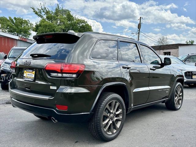 Photo of 2017 Recon Green Clearcoat Jeep Grand Cherokee