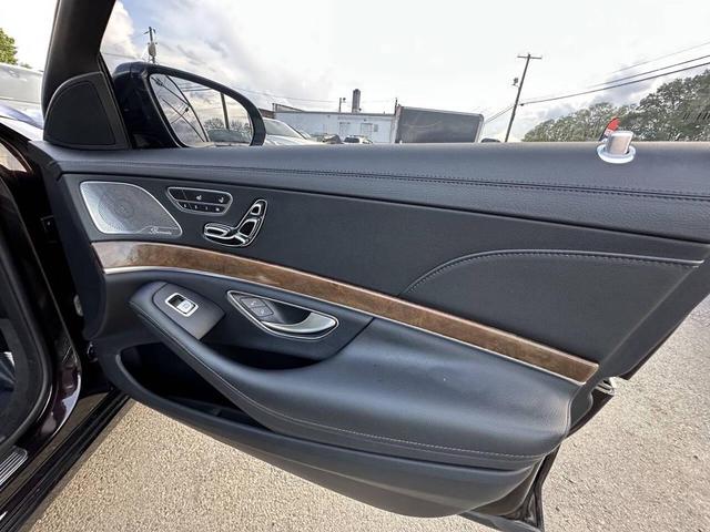 Photo of 2016 Black Mercedes-Benz S-Class