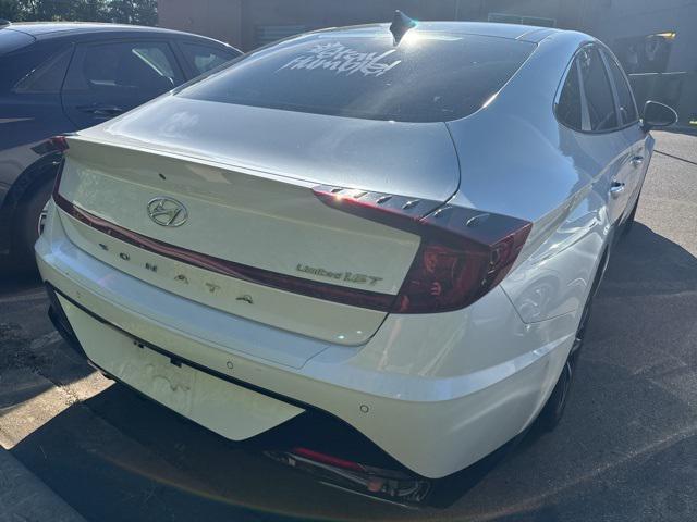 Photo of 2022 Quartz White Hyundai SONATA