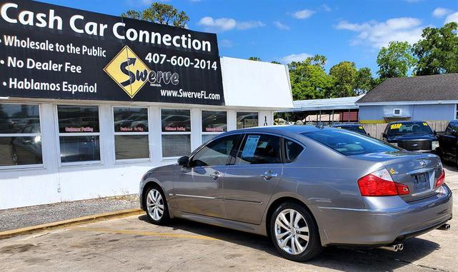 Photo of 2010 Gray INFINITI M45