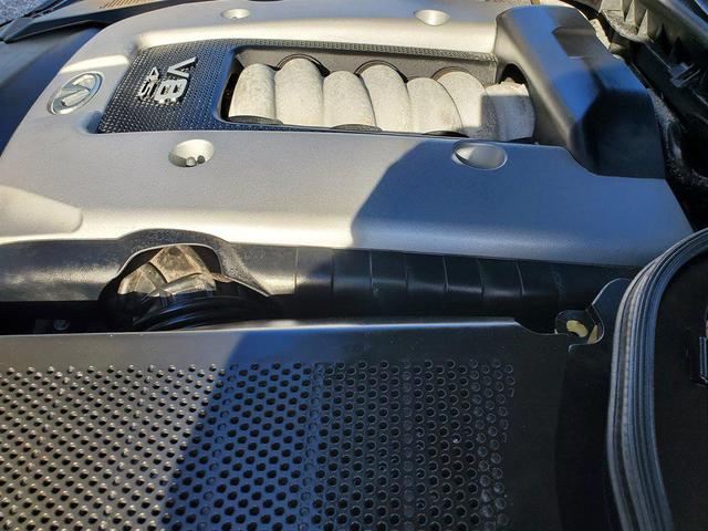 Photo of 2010 Gray INFINITI M45