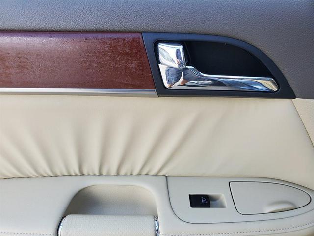 Photo of 2008 Gray INFINITI M35