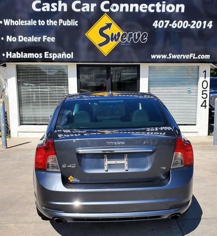 Photo of 2008 Gray Volvo S40