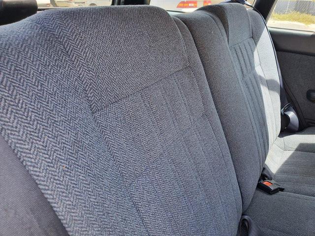 Photo of 1990 Blue Toyota Corolla