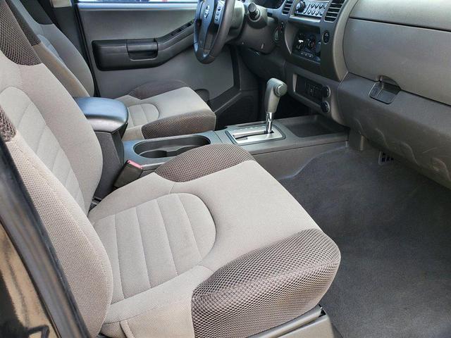 Photo of 2006 Gray Nissan Xterra