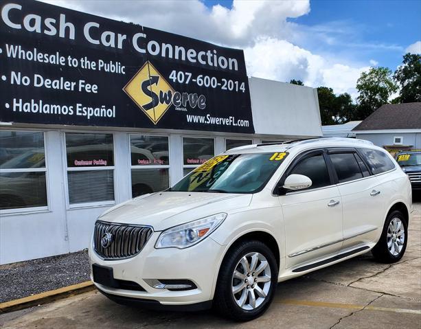 Photo of 2013 White Buick Enclave