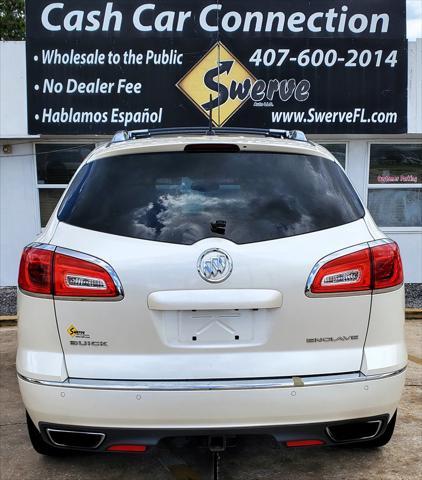Photo of 2013 White Buick Enclave