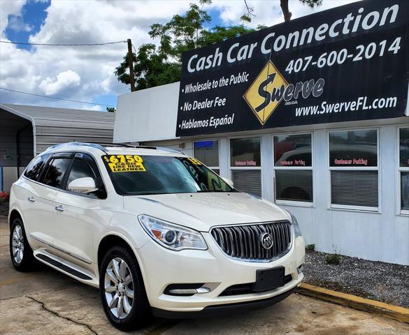 Photo of 2013 White Buick Enclave