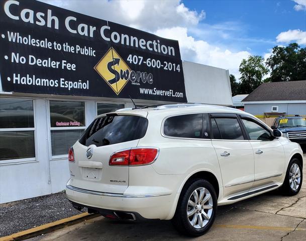 Photo of 2013 White Buick Enclave