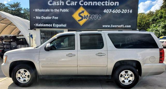 Photo of 2008 Silver Chevrolet Suburban