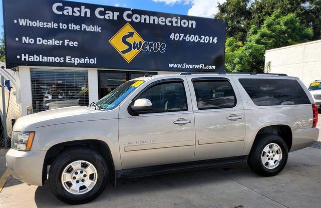 Photo of 2008 Silver Chevrolet Suburban