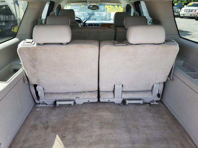 Photo of 2008 Silver Chevrolet Suburban