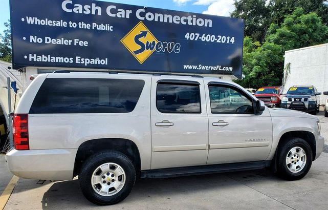 Photo of 2008 Silver Chevrolet Suburban