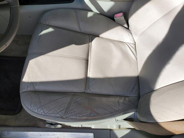 Photo of 2008 Silver Chevrolet Suburban